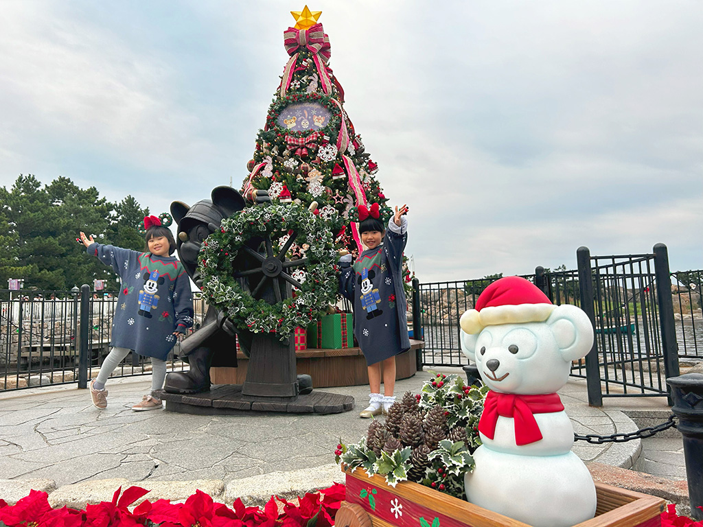 ケープコットにある、ダッフィーのクリスマスツリー│2024クリスマス/東京ディズニーシー(千葉県/舞浜市)