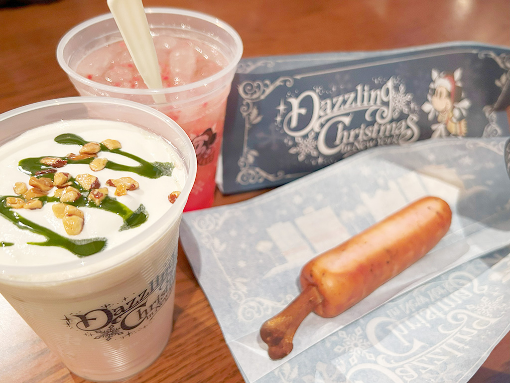 レストラン「ドッグサイドダイナー」のメニュー各種│2024クリスマス/東京ディズニーシー(千葉県/舞浜市)