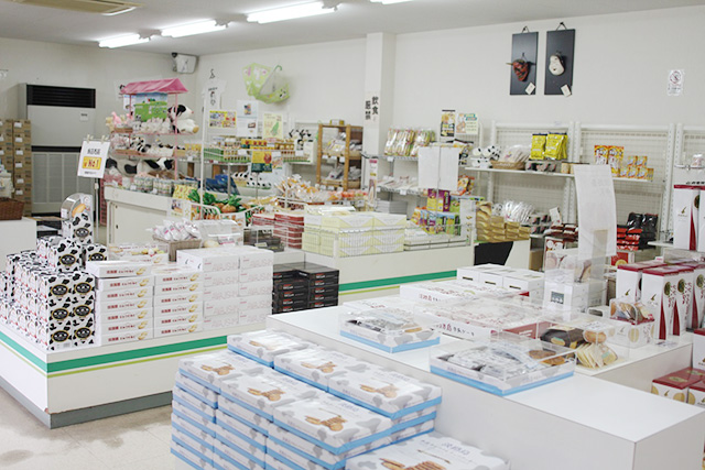 売店内の様子/淡路島牧場（兵庫県南/あわじ市）