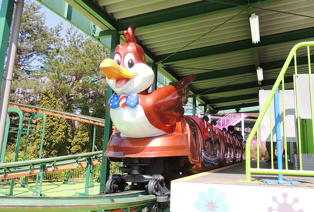 那須ハイランドパークのコースター「ウーピーコースター」（栃木県）
