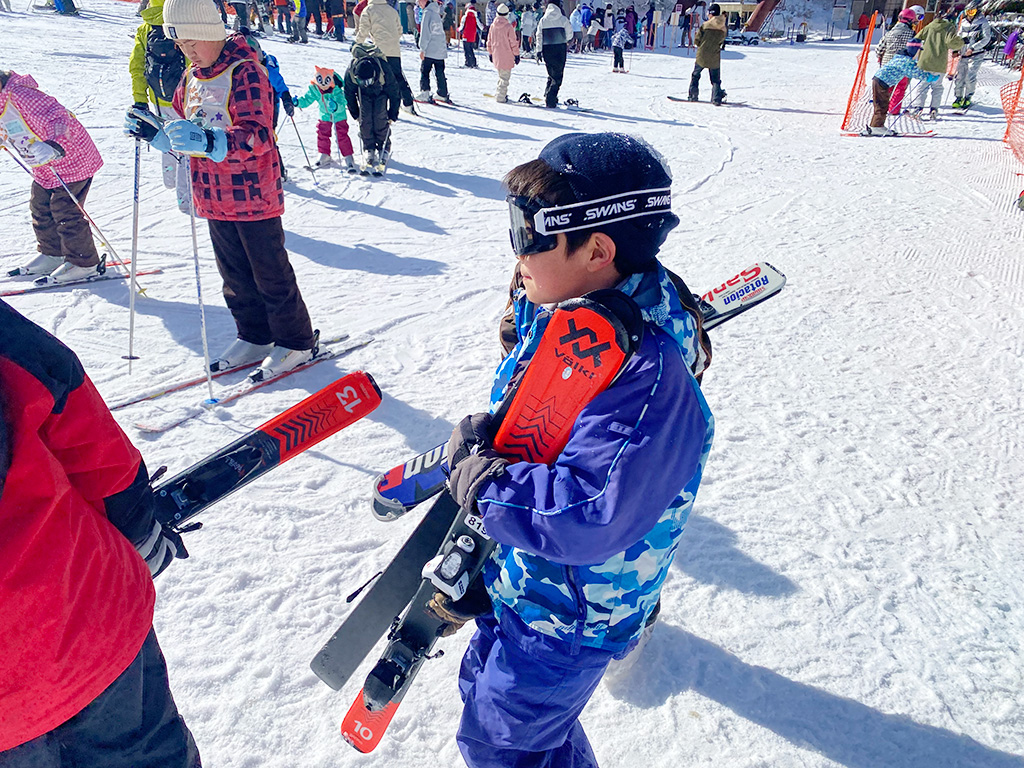 BUB RESORT Yatsugatake　あおぞらスキー体験の様子（ 山梨県/北杜市）