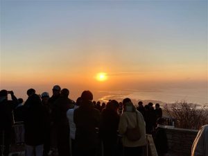 山の絶景・初日の出24選（2026）ロープウェイや車などで気軽に展望所へ！