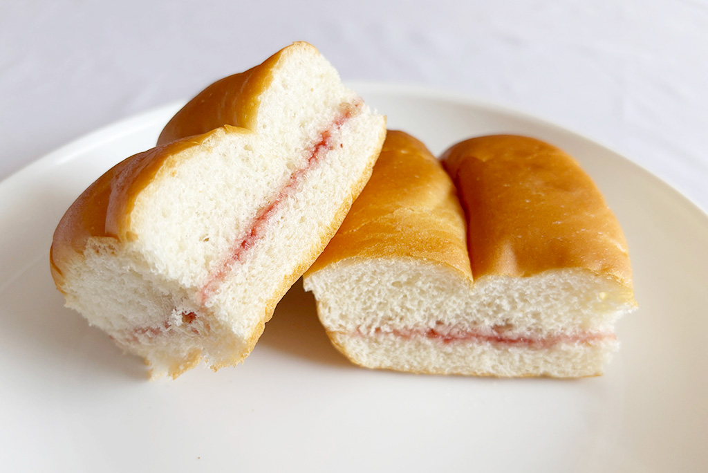 いちごジャムサンド(ぐしけんパン)