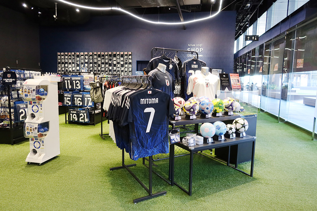 ショップ店内/JFA サッカー文化創造拠点「blue-ing!」（東京都/文京区）
