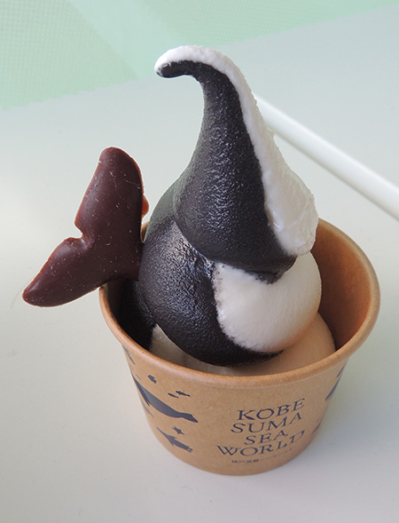 シャチソフトクリーム /神戸須磨シーワールド（兵庫県/神戸市）