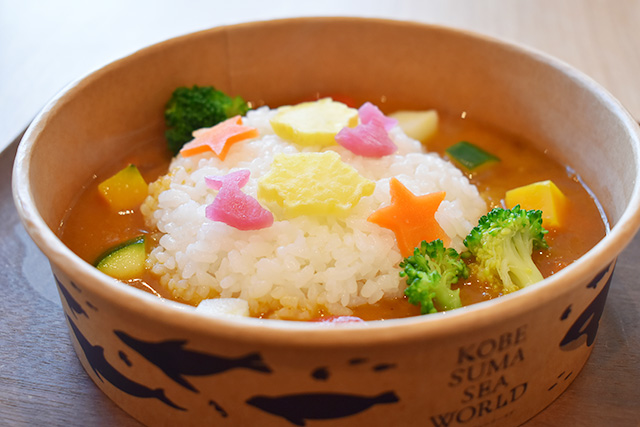 キッズメニューの、お子さまカレー│ワーフ ドルフィンスタディアム/神戸須磨シーワールド（兵庫県/神戸市）