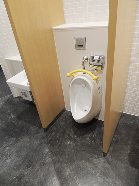 子ども向けの小さなトイレ/神戸須磨シーワールド（兵庫県/神戸市）