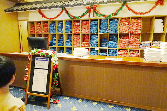 スパ棟の1階ロビー/ホテル三日月 龍宮亭(千葉県/木更津市)