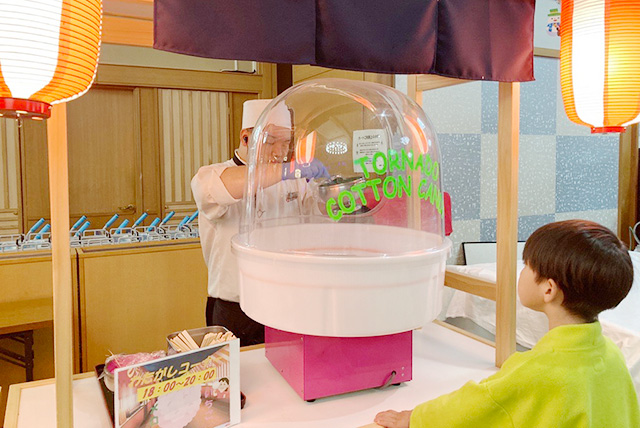 スパ棟5階のレストラン「若汐亭」のキッズコーナーのわたあめ/ホテル三日月 龍宮亭(千葉県/木更津市)
