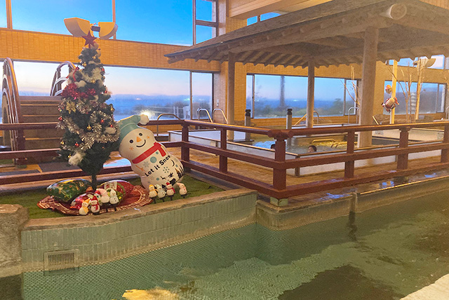 「流れる屋内プール」/ホテル三日月 龍宮亭(千葉県/木更津市)