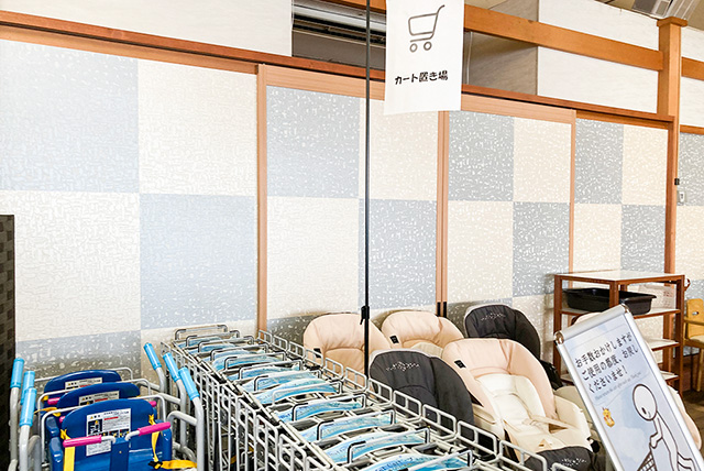 スパ棟5階のレストラン「若汐亭」のカート/ホテル三日月 龍宮亭(千葉県/木更津市)