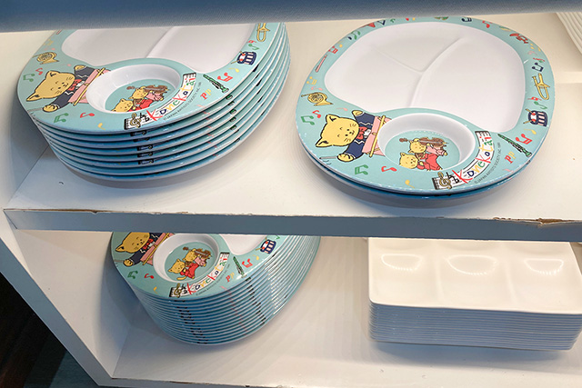 スパ棟5階のレストラン「若汐亭」の子ども向けお皿/ホテル三日月 龍宮亭(千葉県/木更津市)