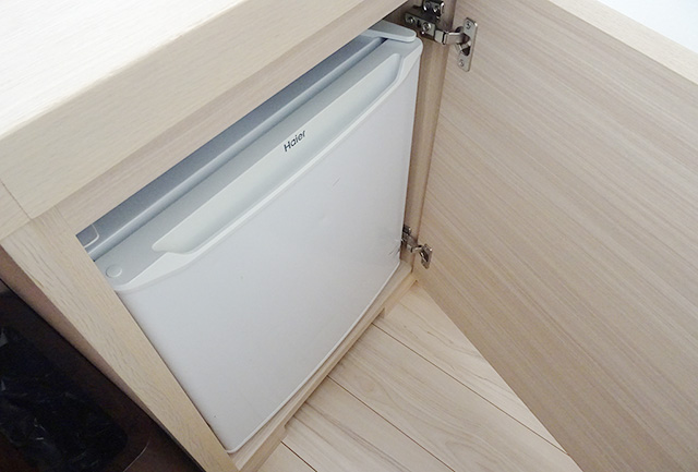 客室の冷蔵庫/ホテル三日月 龍宮亭(千葉県/木更津市)