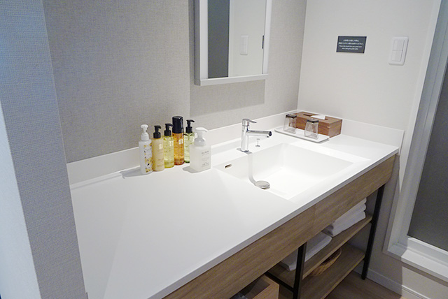 客室の洗面所/ホテル三日月 龍宮亭(千葉県/木更津市)