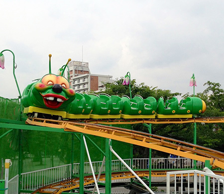 あらかわ遊園のコースター「ファミリーコースター」（東京都）