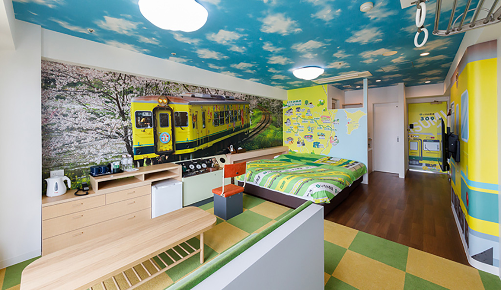 「千葉県鉄道会社コラボルーム」/龍宮城スパホテル三日月（千葉県／木更津市）