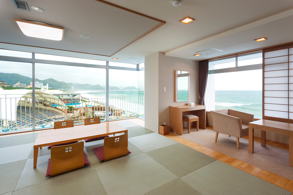 シーワールド館内が見える客室/鴨川シーワールドホテル（千葉県／鴨川市）
