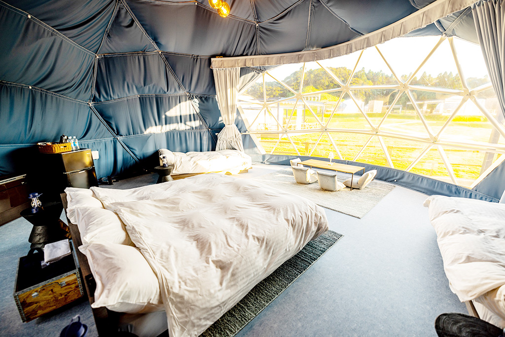 「ドームテント」室内 /ISUMI Glamping Resort＆Spa SOLAS（千葉県／いすみ市）