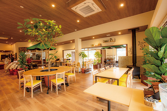 広いカフェスペース/八天堂カフェリエきさらづ(千葉県/木更津市)