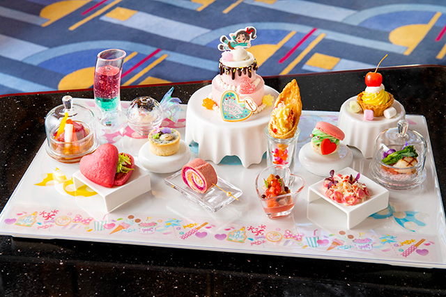 「ハイピリオン・ラウンジ」(ロビーラウンジ) ディズニー・パルパルーザ “ヴァネロペのスウィーツ・ポップ・ワールド” プレミアムスウィーツセット/ディズニーアンバサダーホテル(千葉県/浦安市)
