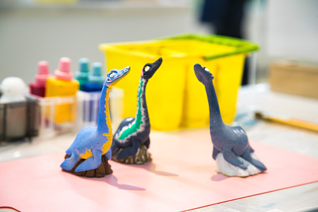 体験工房でのフィギュア色塗り体験/海洋堂スペースファクトリーなんこく（高知県/南国市）