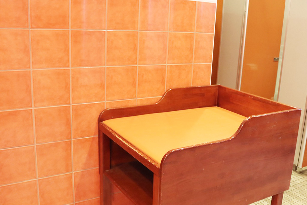 おむつ替えベッド/太陽公園(兵庫県/姫路市)