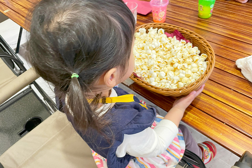 ポップコーンの入った大きいバケット/べるべるパーク(大阪府/大阪市)