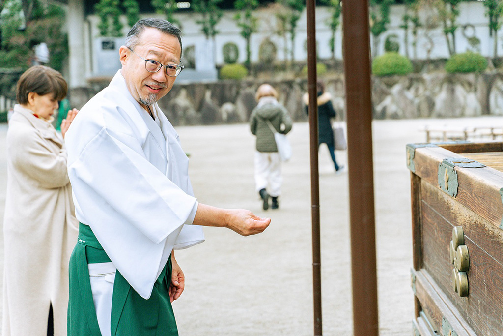 天満宮職員の三宅さん/大阪天満宮(大阪府/大阪市)