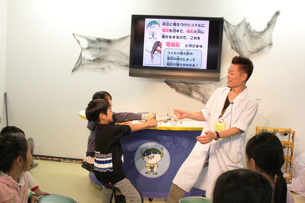 科学イベントの様子/大阪科学技術館（大阪府/大阪市）