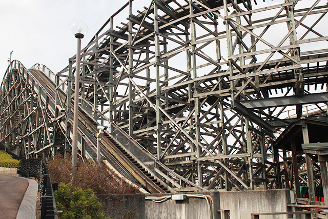 「木製コースター エルフ」/ひらかたパーク(大阪府/枚方市)