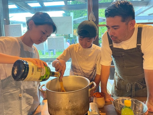 プロの料理人とつくる特別な料理 〜 スペシャルプログラム 〜/MORIUMIUS(宮城県/石巻市)