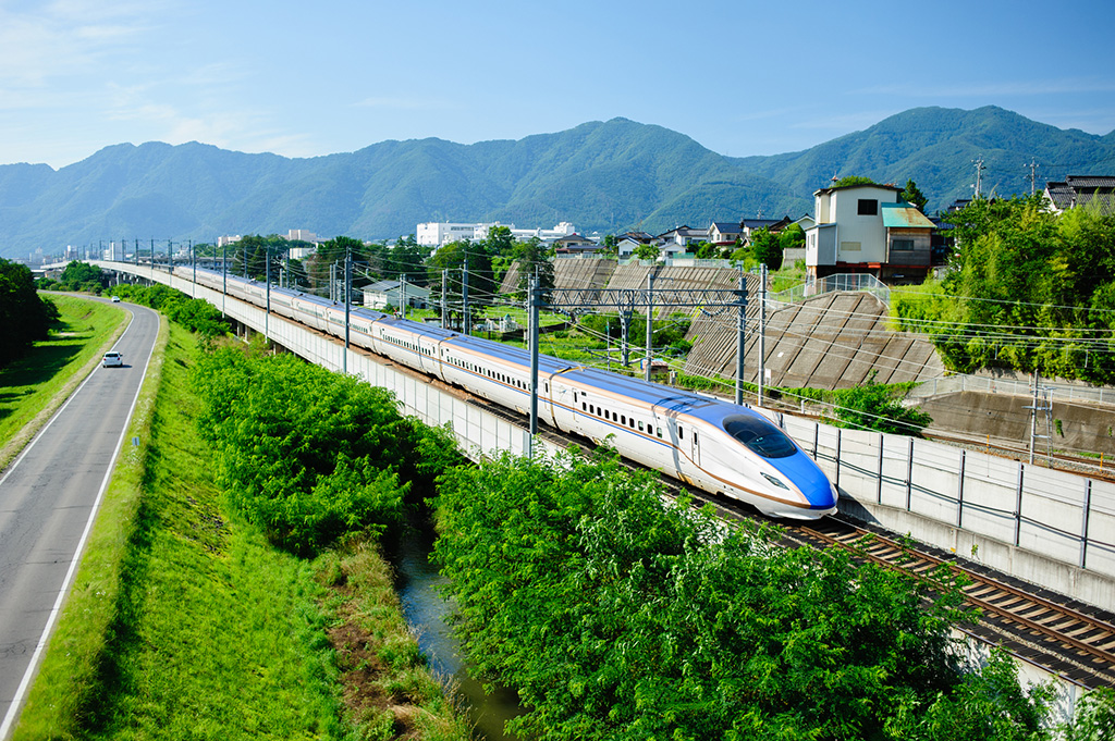 北陸新幹線