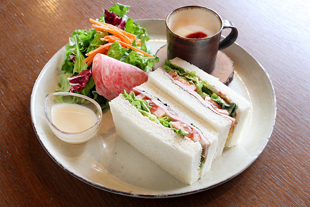 Bakery&Café野坐（のざ）の選べる野坐のパンプレート/叶 匠壽庵 寿長生の郷（滋賀県/大津市）
