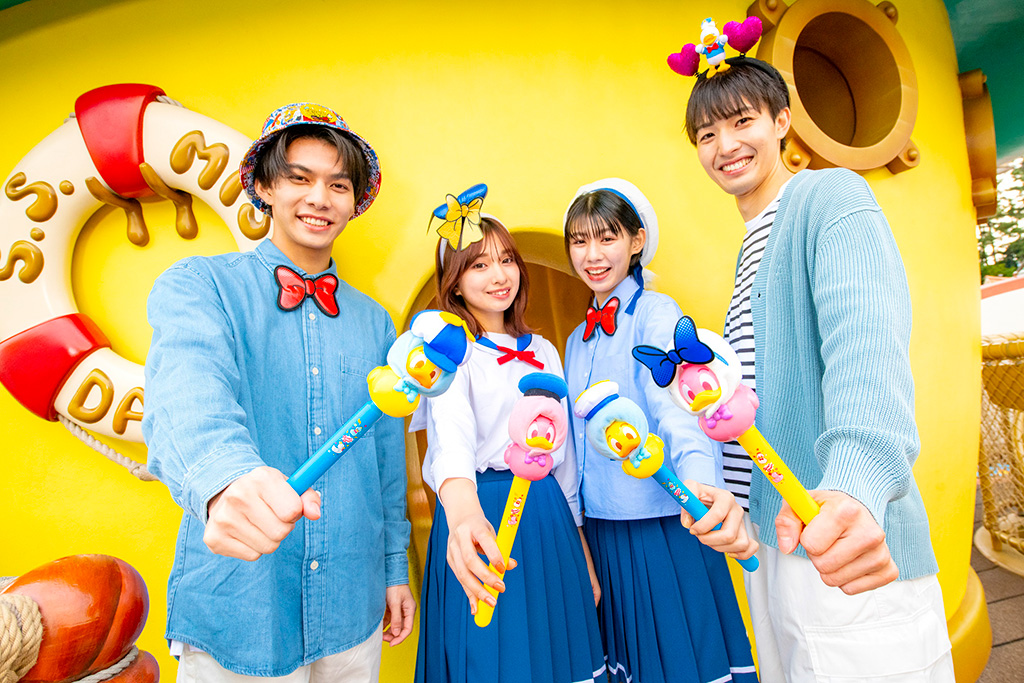 グワグワスティックとクセサリーグワグワスティック用│「ドナルドのクワッキー・ダック！ダック！ダックシティ！」/東京ディズニーランド（千葉県/舞浜市）