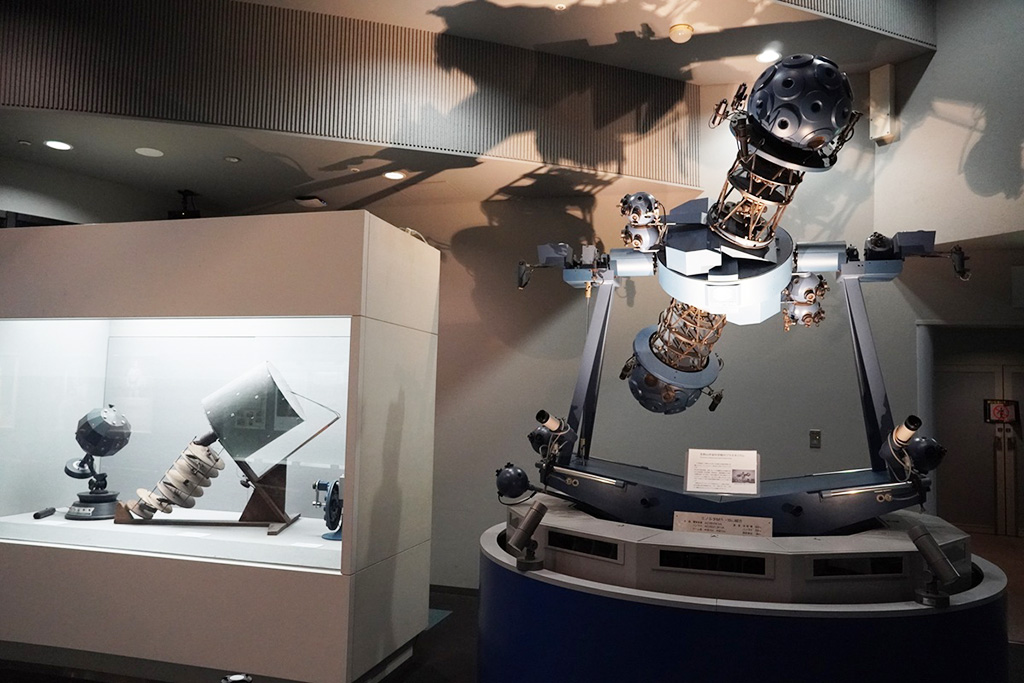 プラネタリウム入口を入ったところにある展示/大阪市立科学館（大阪府）