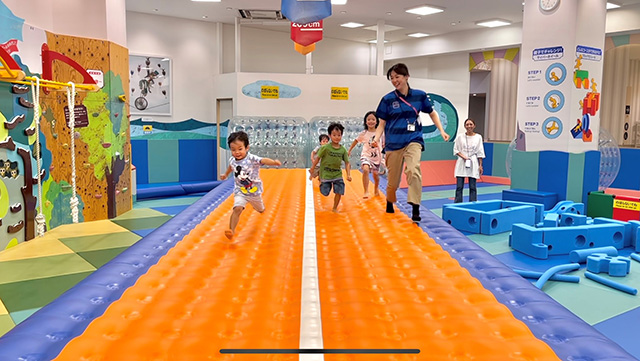 エアトラック／ボーネルンドあそびのせかいららぽーとTOKYO-BAY店(キドキド)