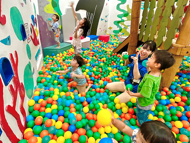 ボールプール/ボーネルンド あそびのせかい グランツリー武蔵小杉店(キドキド)