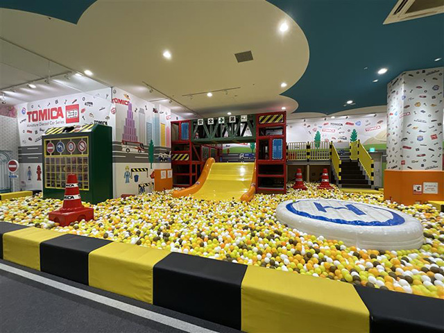 巨大ボールプール／FUN VILLAGE with トミカ・プラレール・リカちゃん（伊勢崎市）