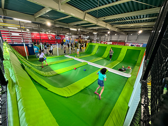 ドッジボールで白熱した試合を/トランポリンパーク トランポランド埼玉(埼玉県/新座市)