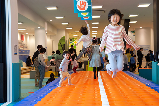 あそびに熱中できる「屋内ゾーン」／リポビタンキッズ PLAYLOT by BørneLund