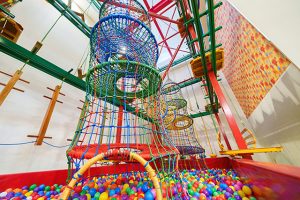 札幌の室内アスレチック・室内遊び場！大型遊具・ボールプール・赤ちゃん設備も
