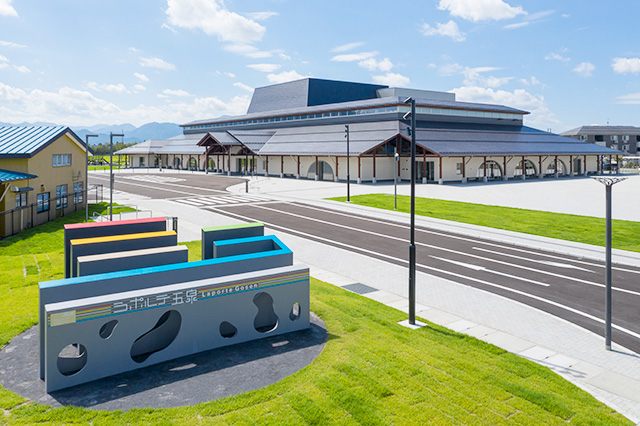 ラポルテ五泉外観／ラポルテ五泉