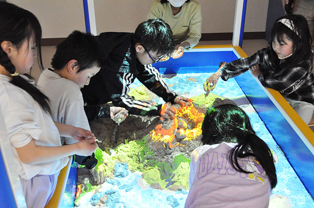 デジタル砂場／道の駅阿賀の里 あがりーな