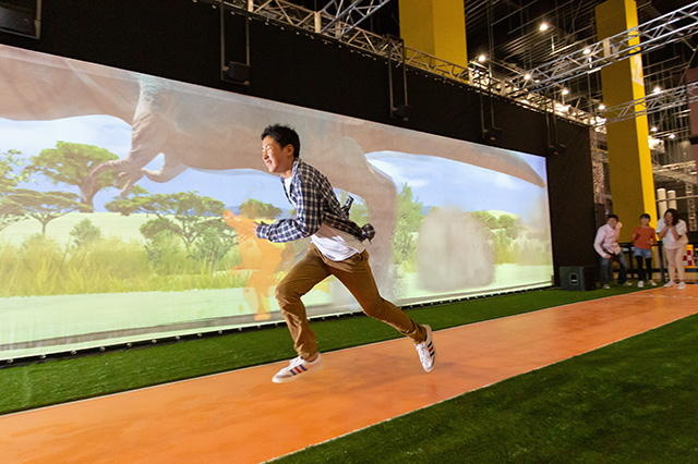 9種類の猛獣と10mの超短距離走で対決する「ニゲキル」／VS PARK イオンモール広島府中店