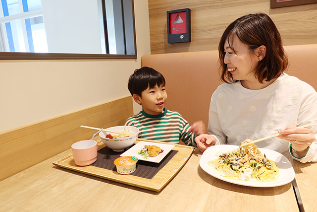 ハグハグカフェの「選べる親子セット」/京王れーるランド（東京都/日野市）