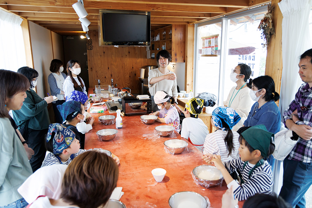 発酵やパンについてのレクチャー/ベーグルづくりワークショップ