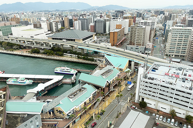 博多ポートタワー展望台からの眺め/ポケマルおやこ地方留学（福岡県/古賀市）