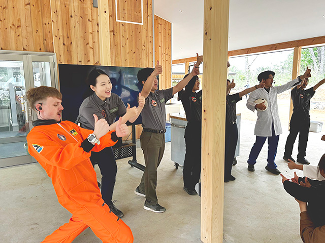 朝は新しいクルーが「BUBING！」とご挨拶/BUB RESORTつくば（茨城県/つくば市）