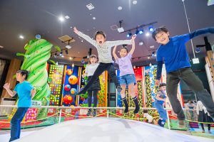 四国の室内アスレチック・室内遊び場！大型遊具・ボールプール・赤ちゃん設備も（徳島・香川・愛媛・高知）