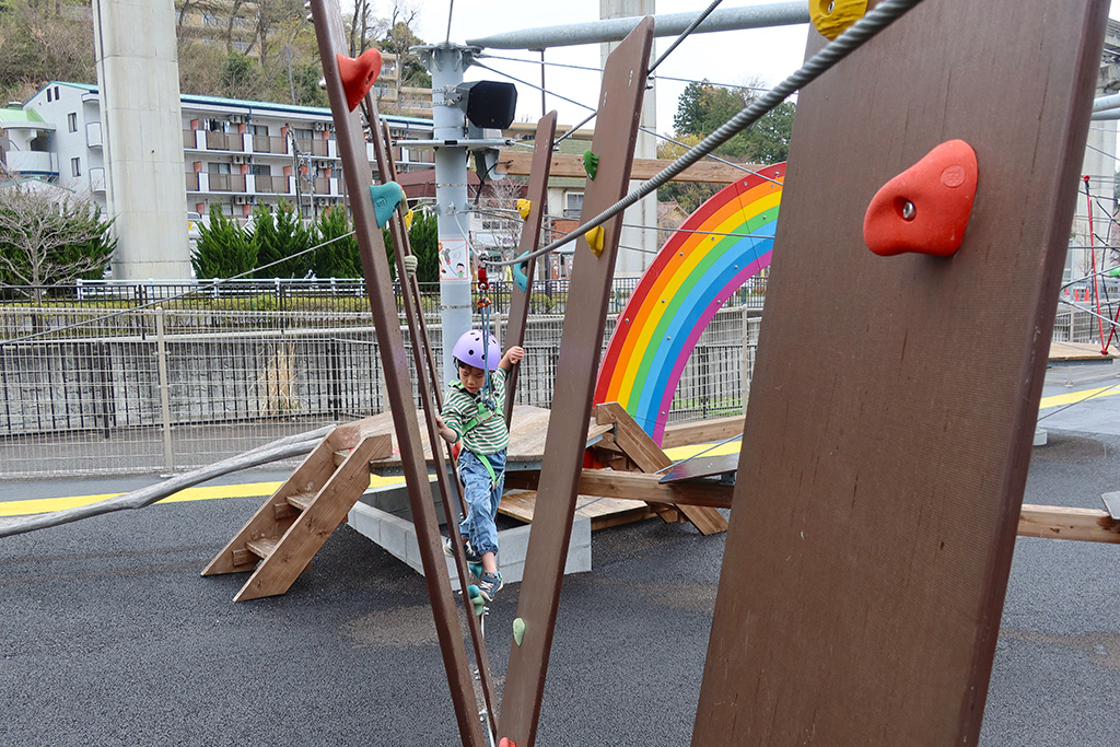 「クライミングパネル」/HUGTRATOPS(ハグトラトプス)(東京都/日野市)